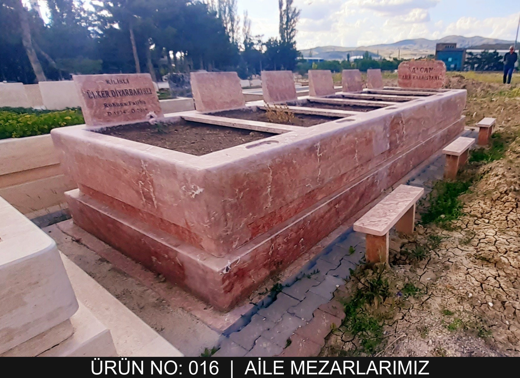 Aile Mezarlıkları - Model 016